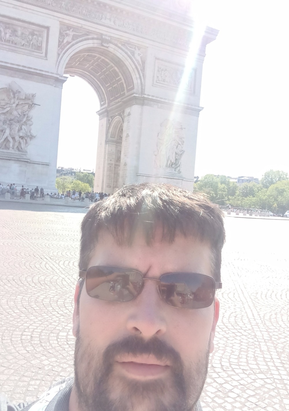 Profil de Djamale, 40 ans, Boite gay à Krattigen