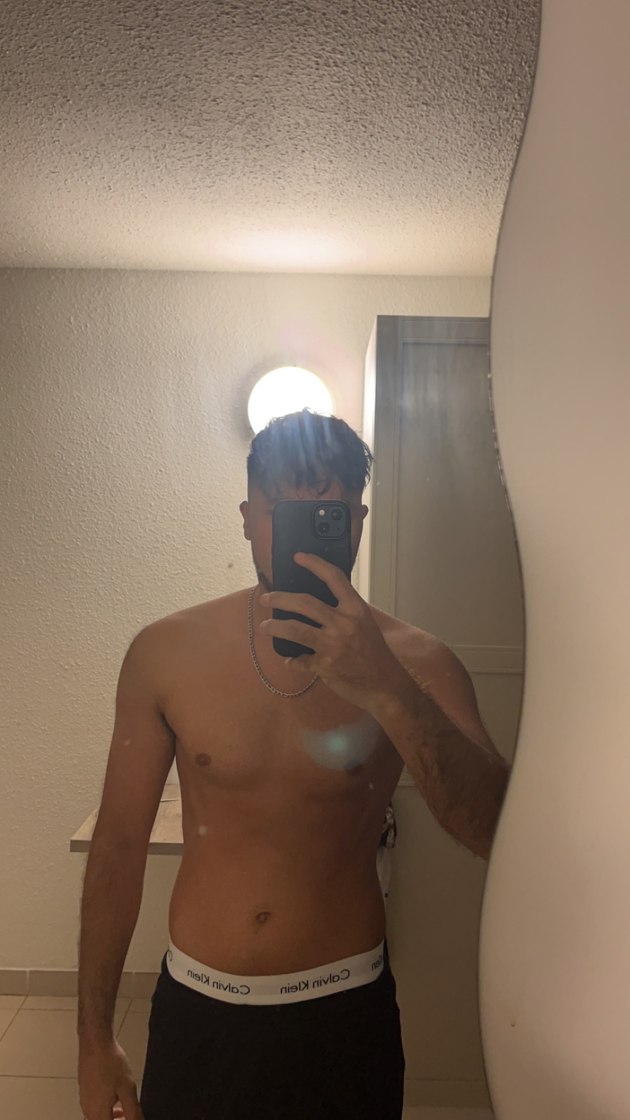 Profil de Alaoui, 22 ans, Boite gay à Cerlier