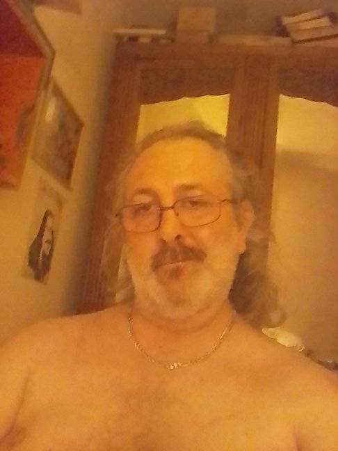 Profil de Isac, 50 ans, Boite gay à Krattigen