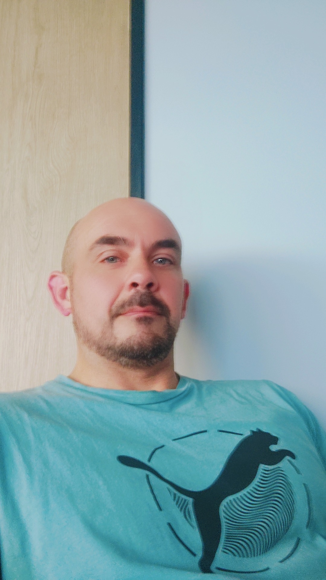 Profil de Ferrier, 45 ans, Boite gay à Umiken
