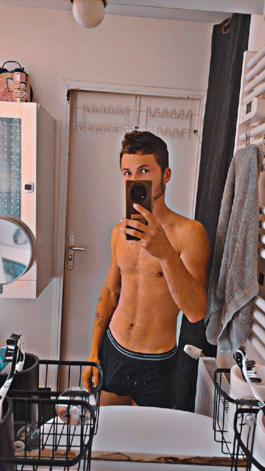 Profil de Aliocha, 23 ans, Boite gay à Osco