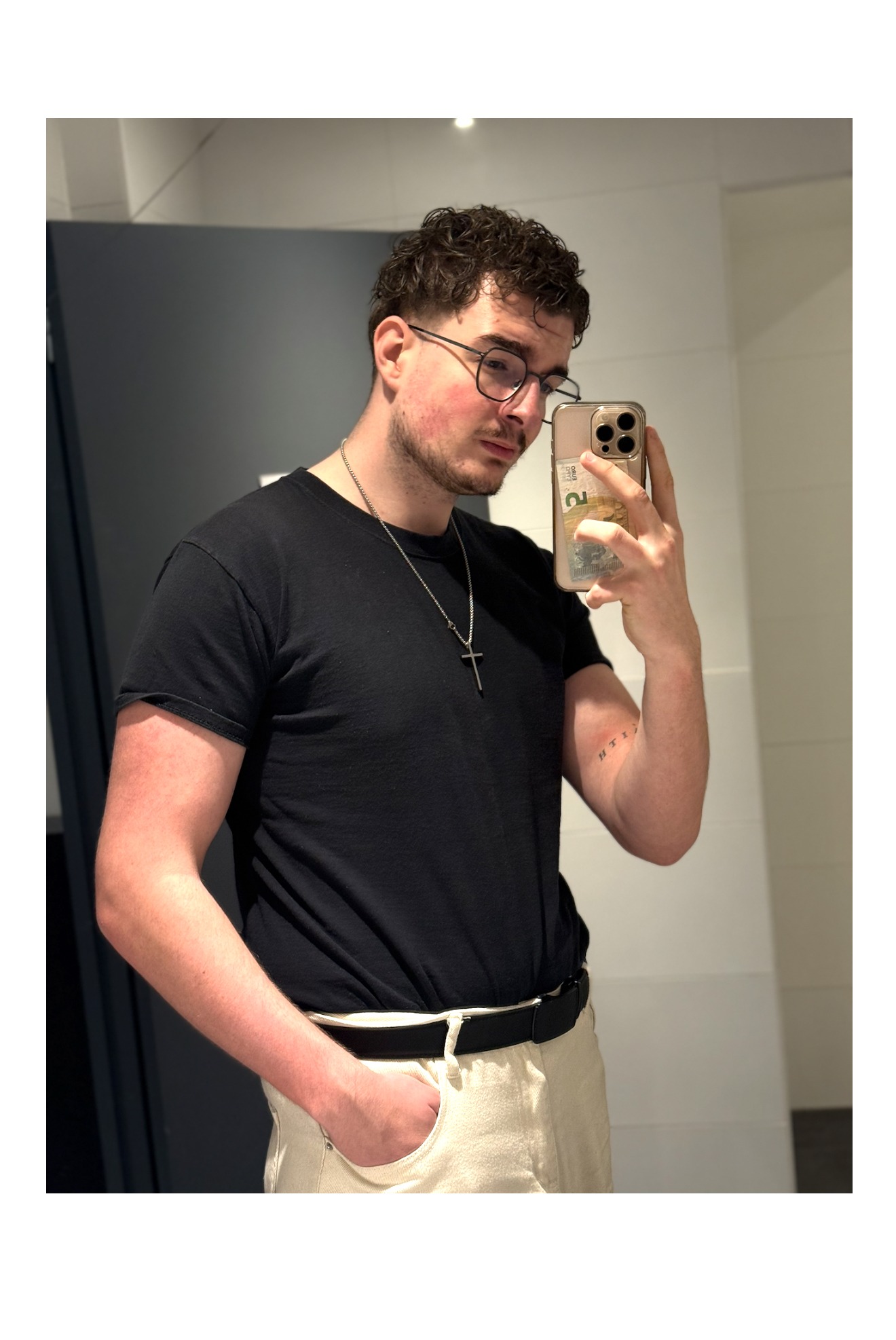 Profil de Clarel, 21 ans, Boite gay à Mörigen