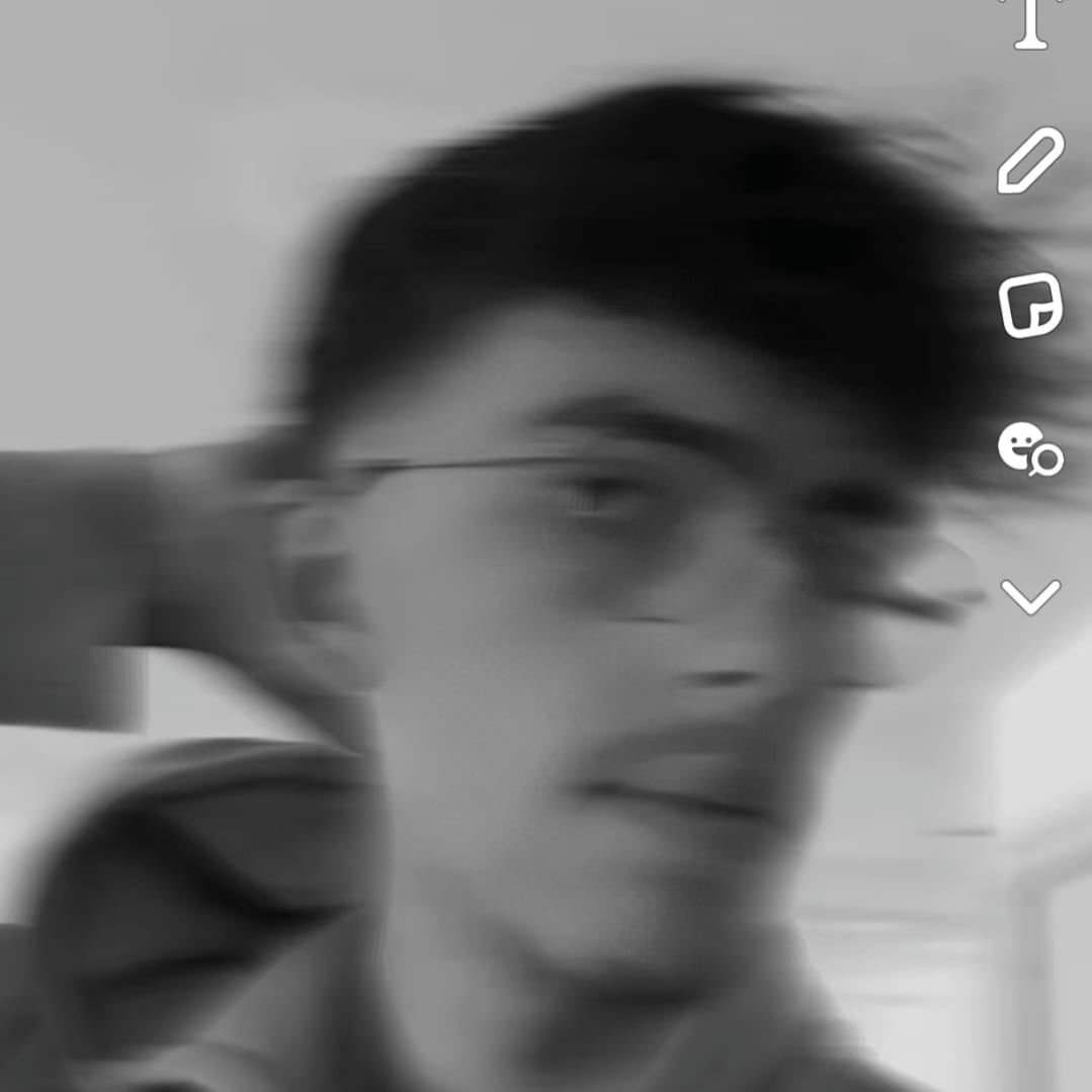 Profil de Genaro, 21 ans, Boite gay à Loc