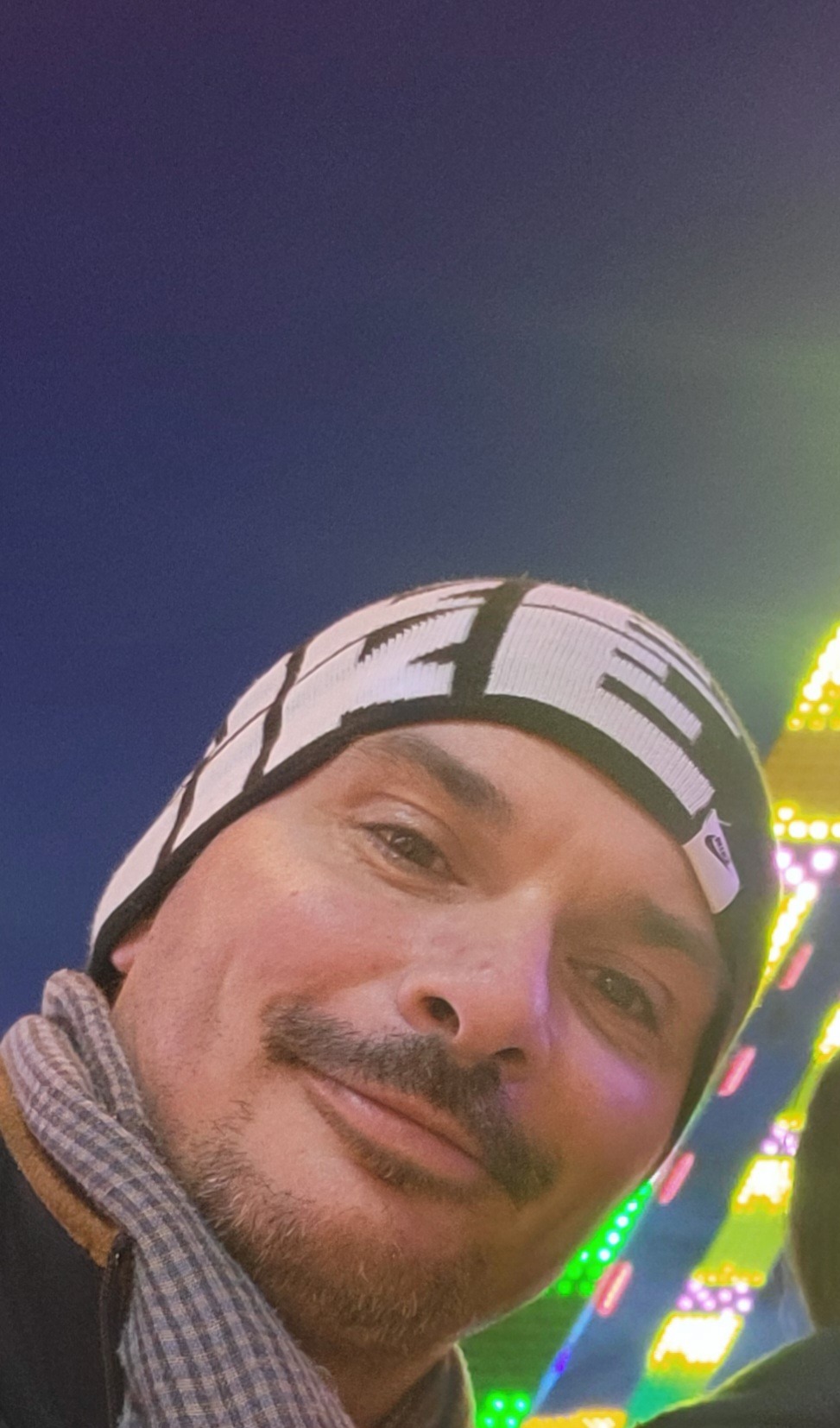 Profil de Massyl, 42 ans, Boite gay à Servion