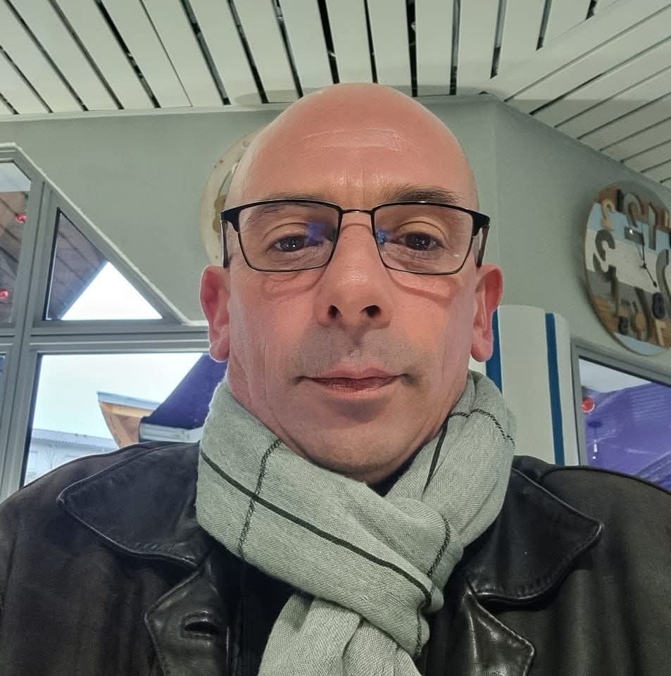 Profil de Abdelouahad, 44 ans, Boite gay à Roches BE