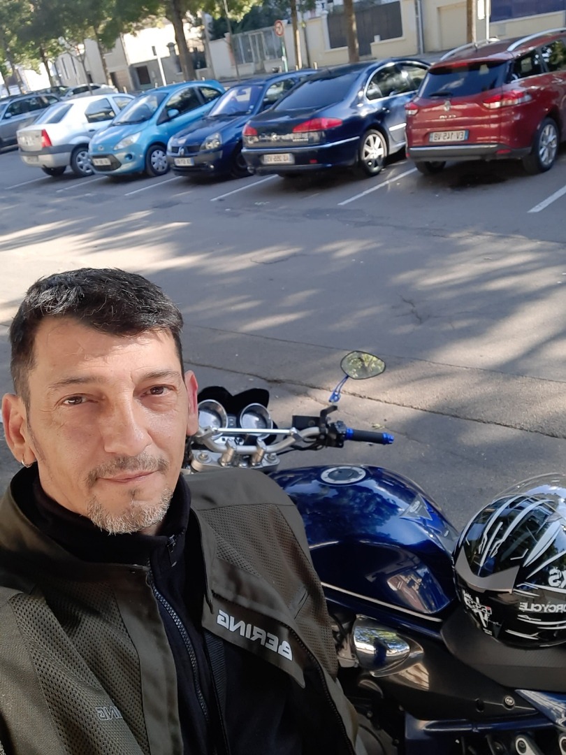 Profil de Nolann, 40 ans, Boite gay à Le Sentier