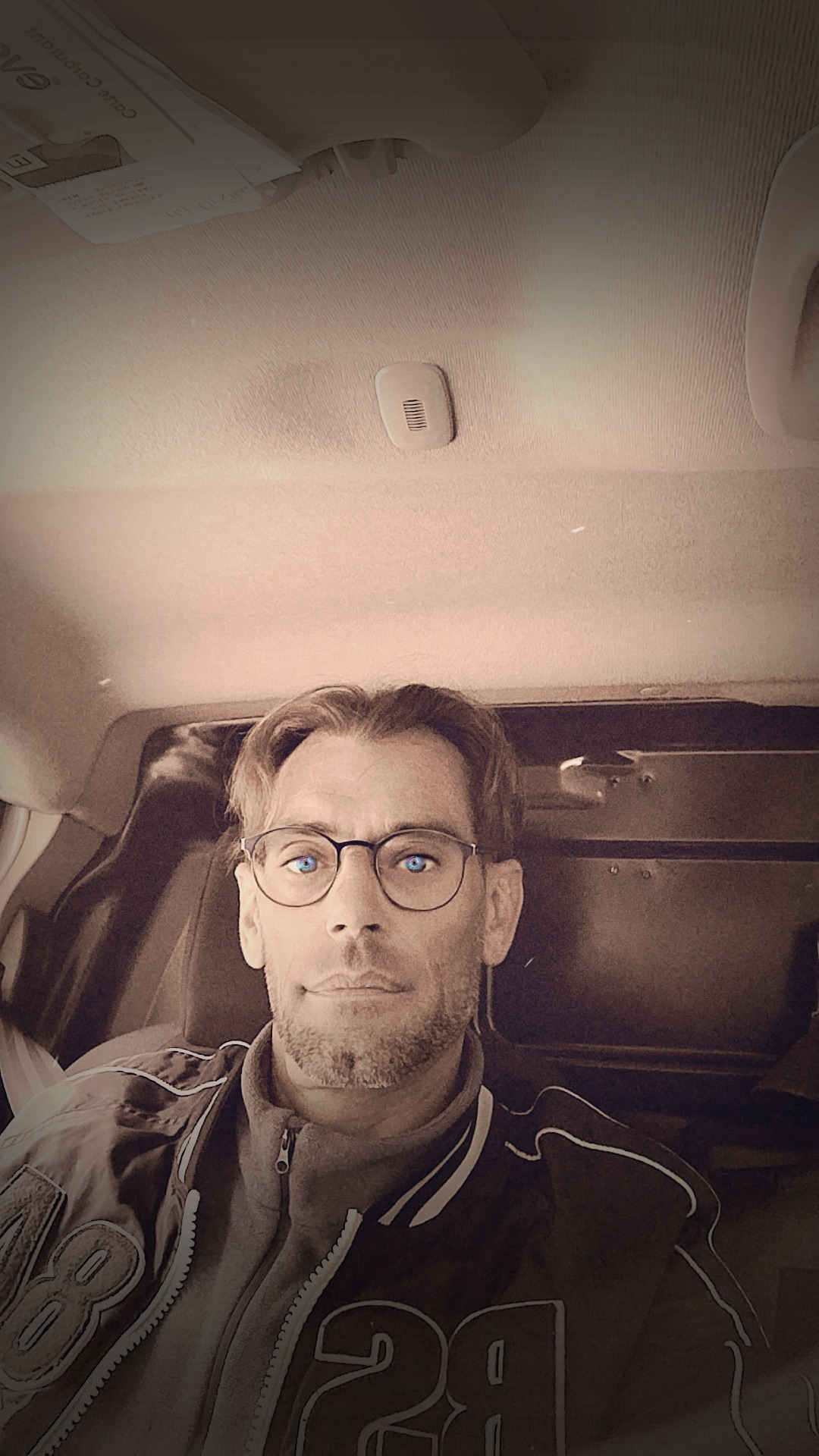 Profil de Tou, 48 ans, Boite gay à Trun