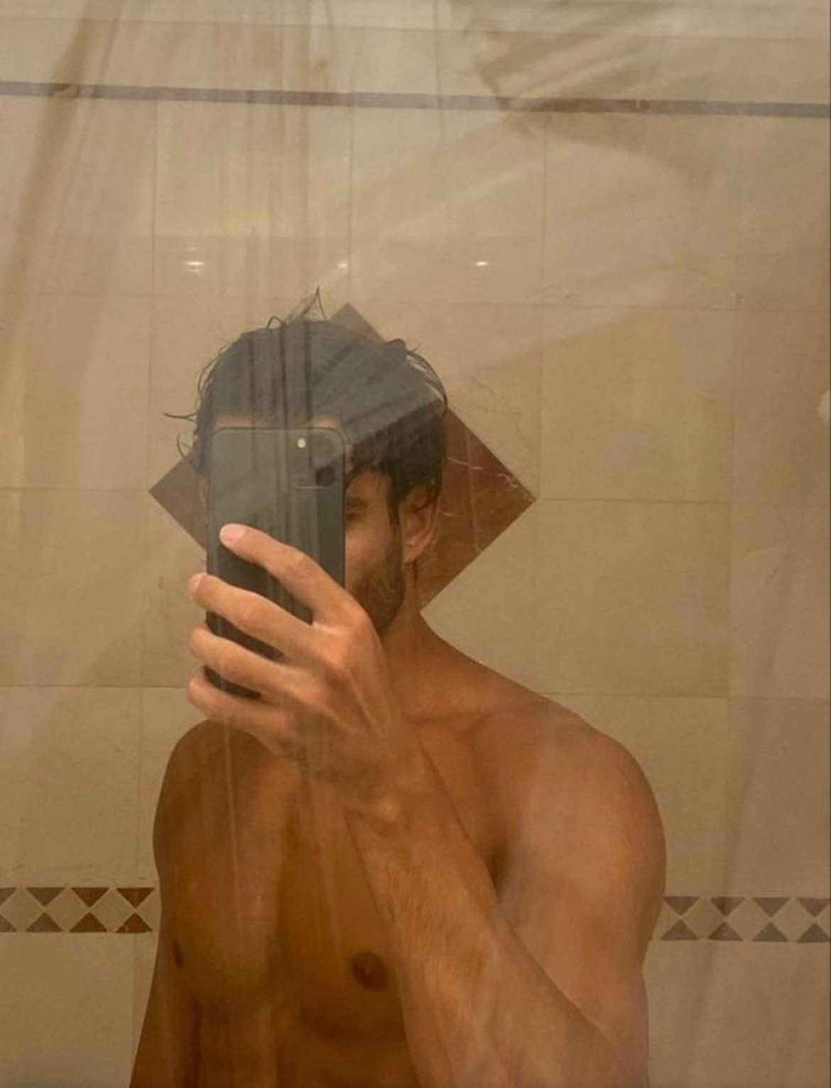 Profil de Ayaz, 27 ans, Boite gay à Leggia