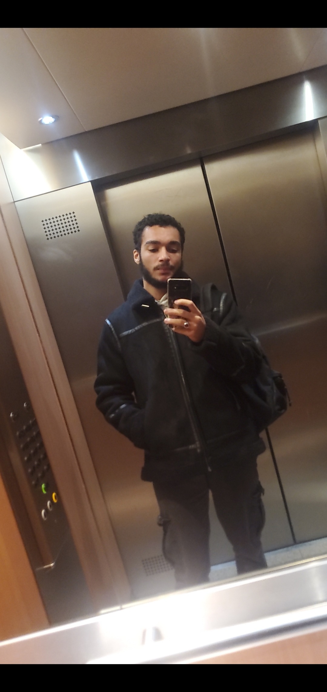 Profil de Cheik, 20 ans, Boite gay à Levron