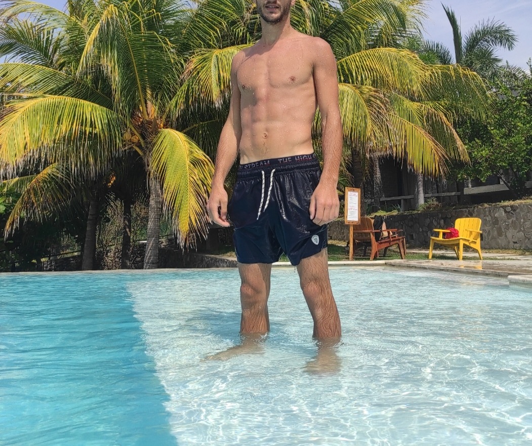 Profil de Michee, 33 ans, Boite gay à Verdabbio