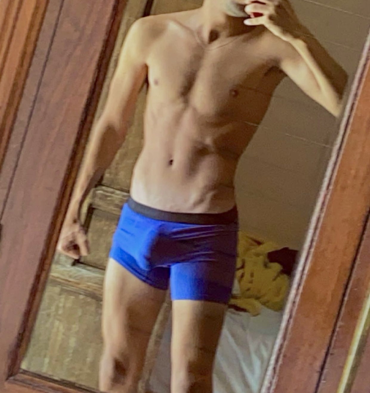 Profil de Farid, 28 ans, Boite gay à Worben