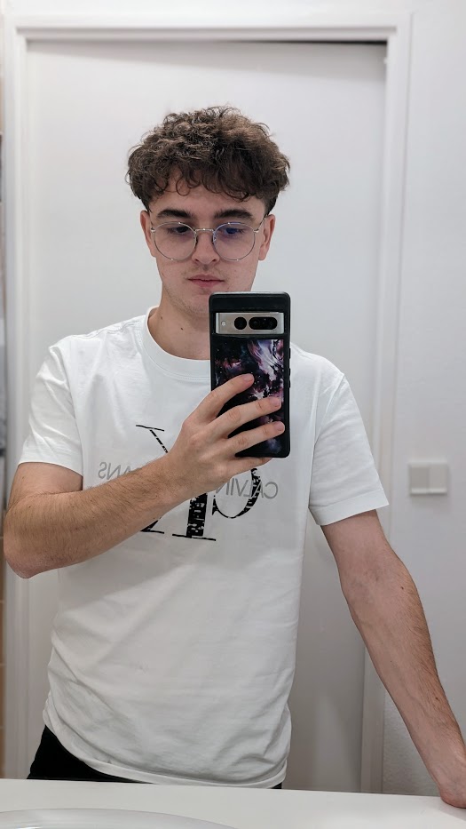 Profil de Kalide, 22 ans, Boite gay à Siat