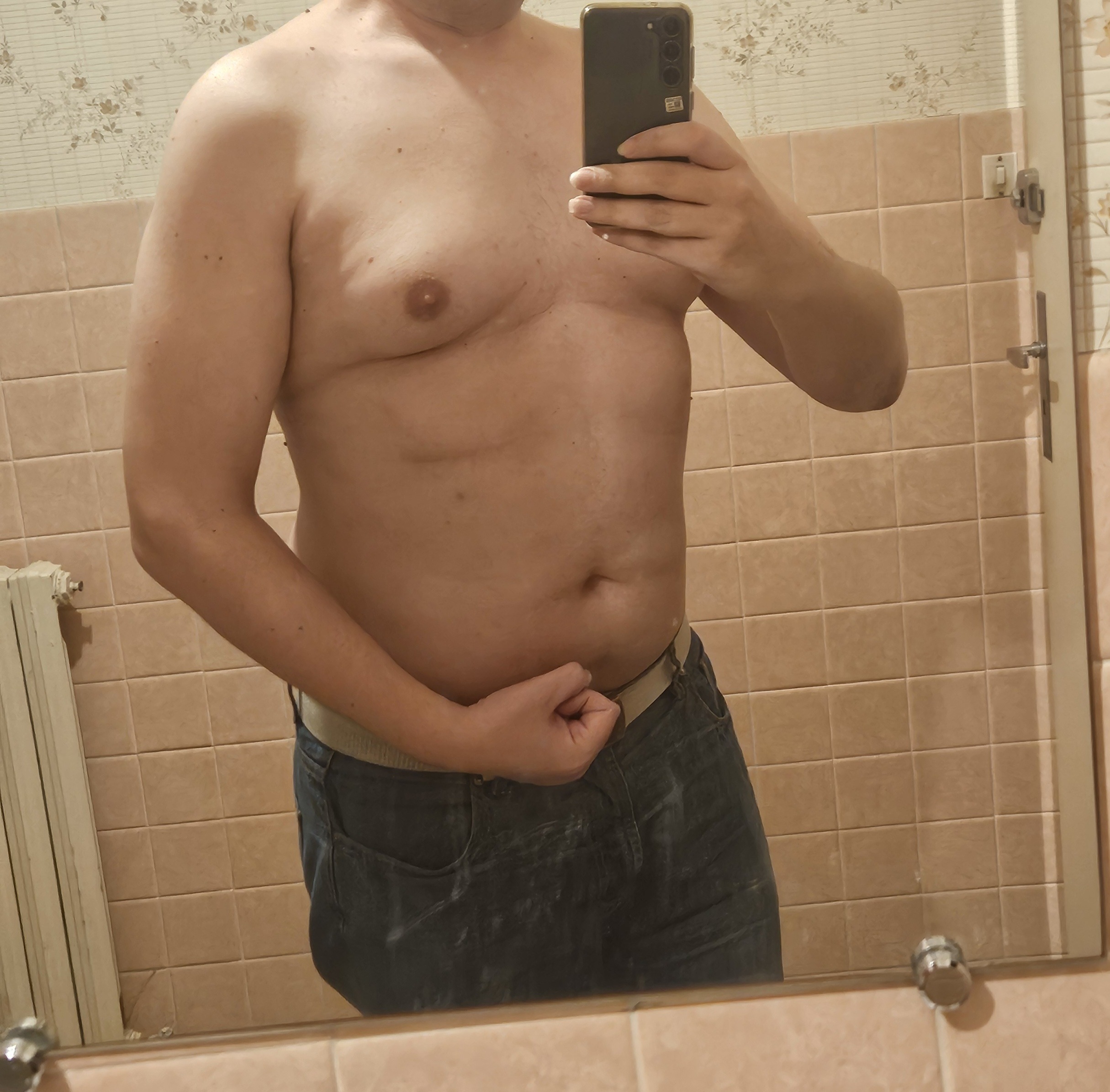 Profil de Mihran, 44 ans, Boite gay à Worben