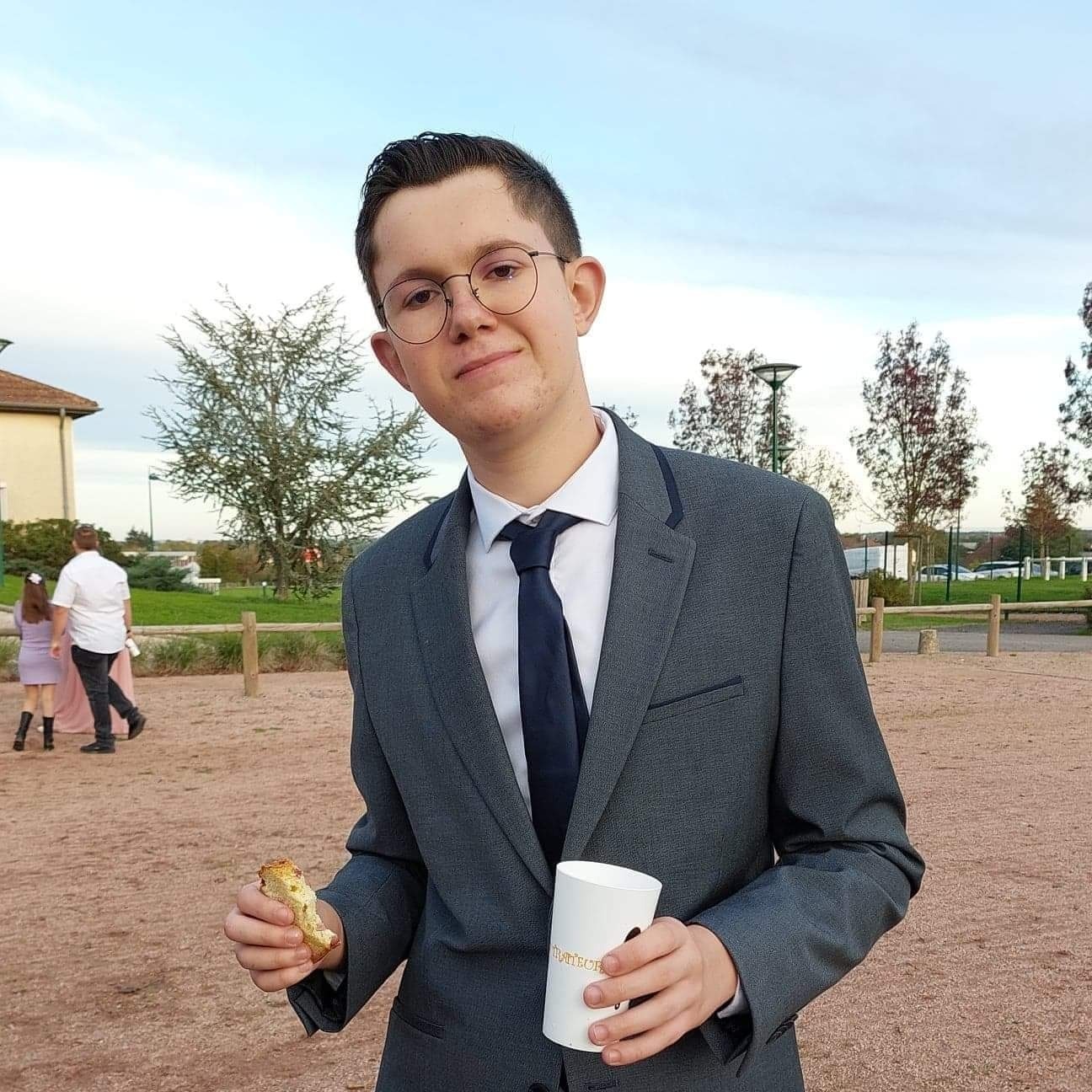 Profil de Helios, 21 ans, Boite gay à Trun