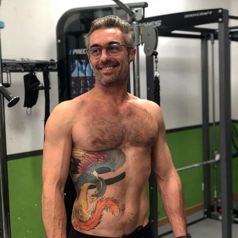 Profil de Helios, 46 ans, Boite gay à Münchenwiler