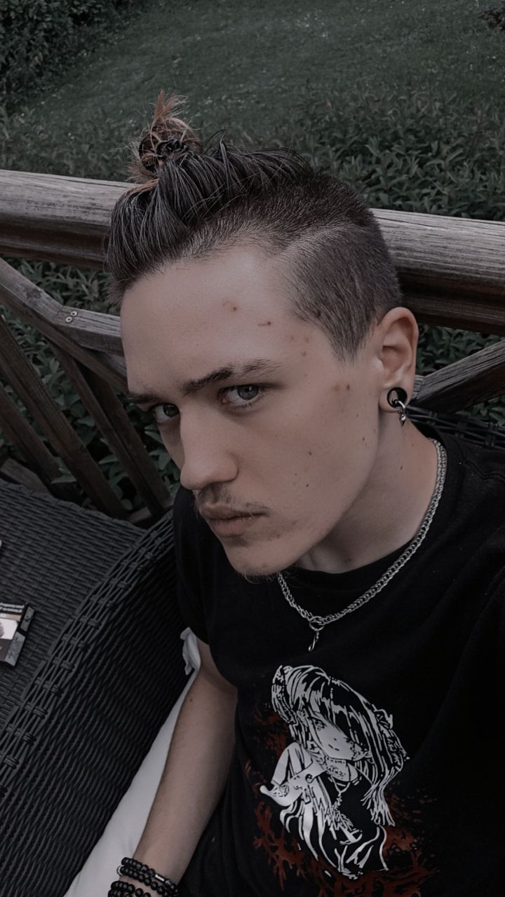 Profil de Bram, 20 ans, Boite gay à Zoug
