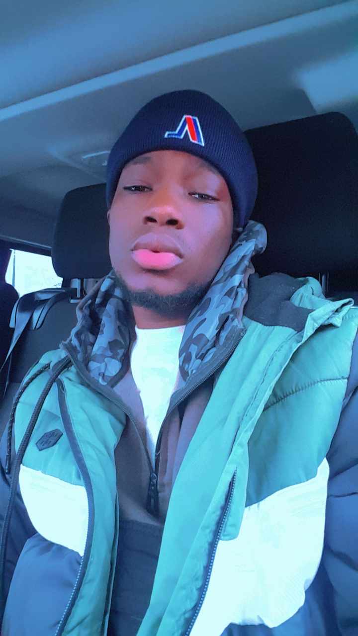 Profil de Wassime, 23 ans, Boite gay à Etzgen