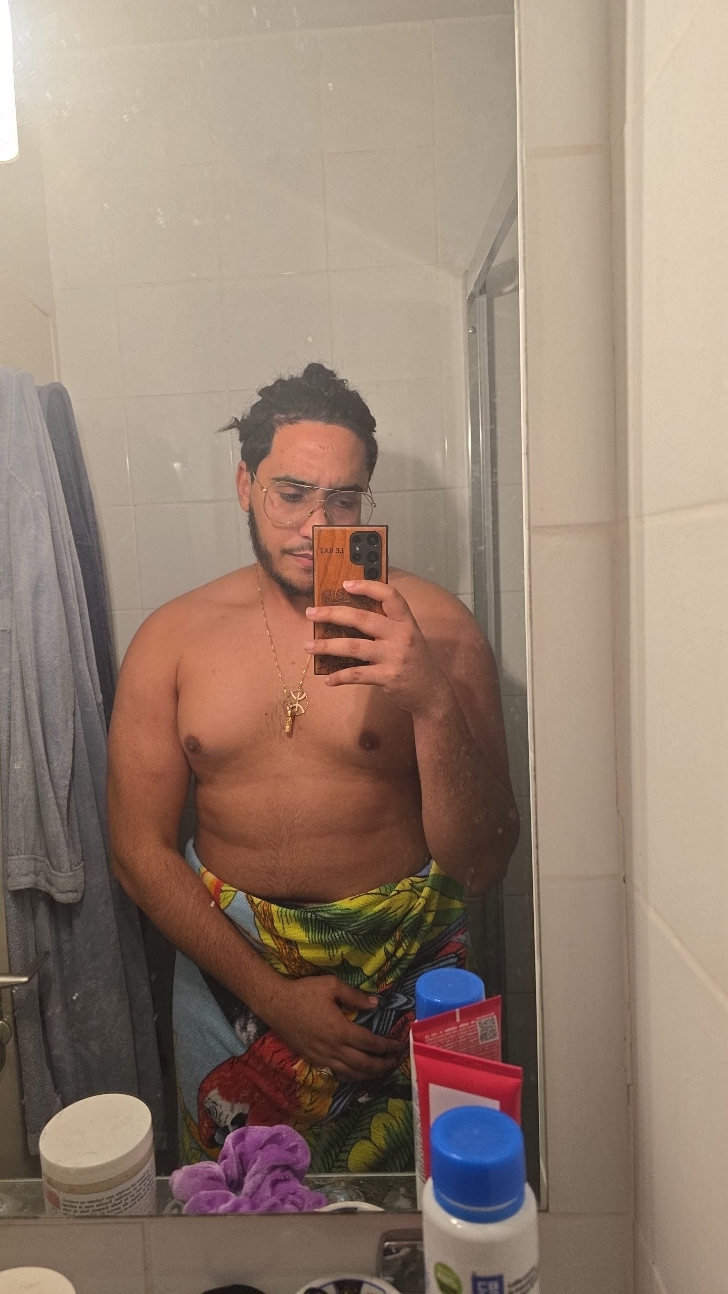 Profil de Cheun, 27 ans, Boite gay à Gstaad
