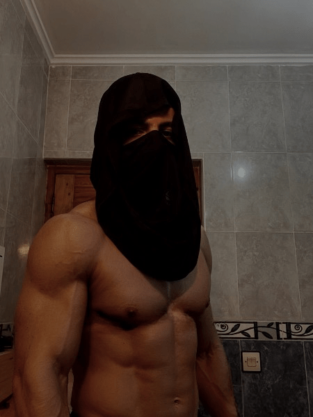Profil de Vlad, 21 ans, Boite gay à Varen