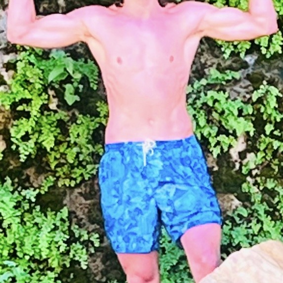 Profil de Kamar, 18 ans, Boite gay à Münchenbuchsee