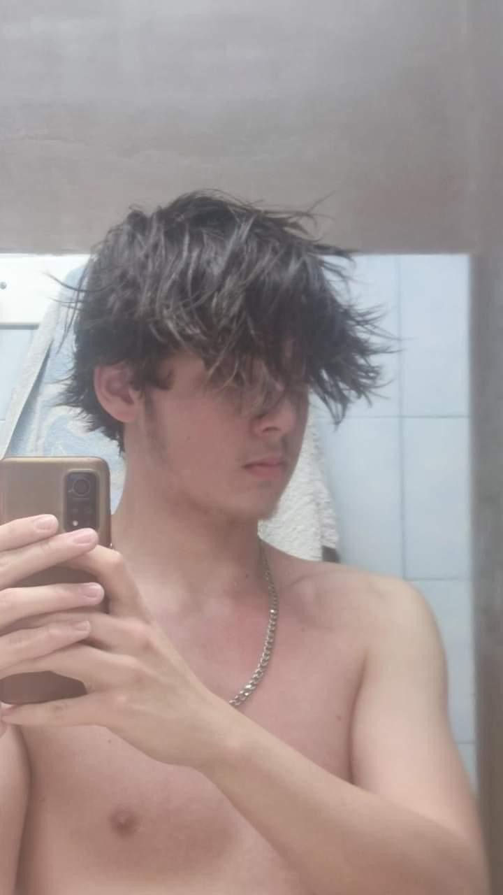Profil de Antonyn, 21 ans, Boite gay à Péry