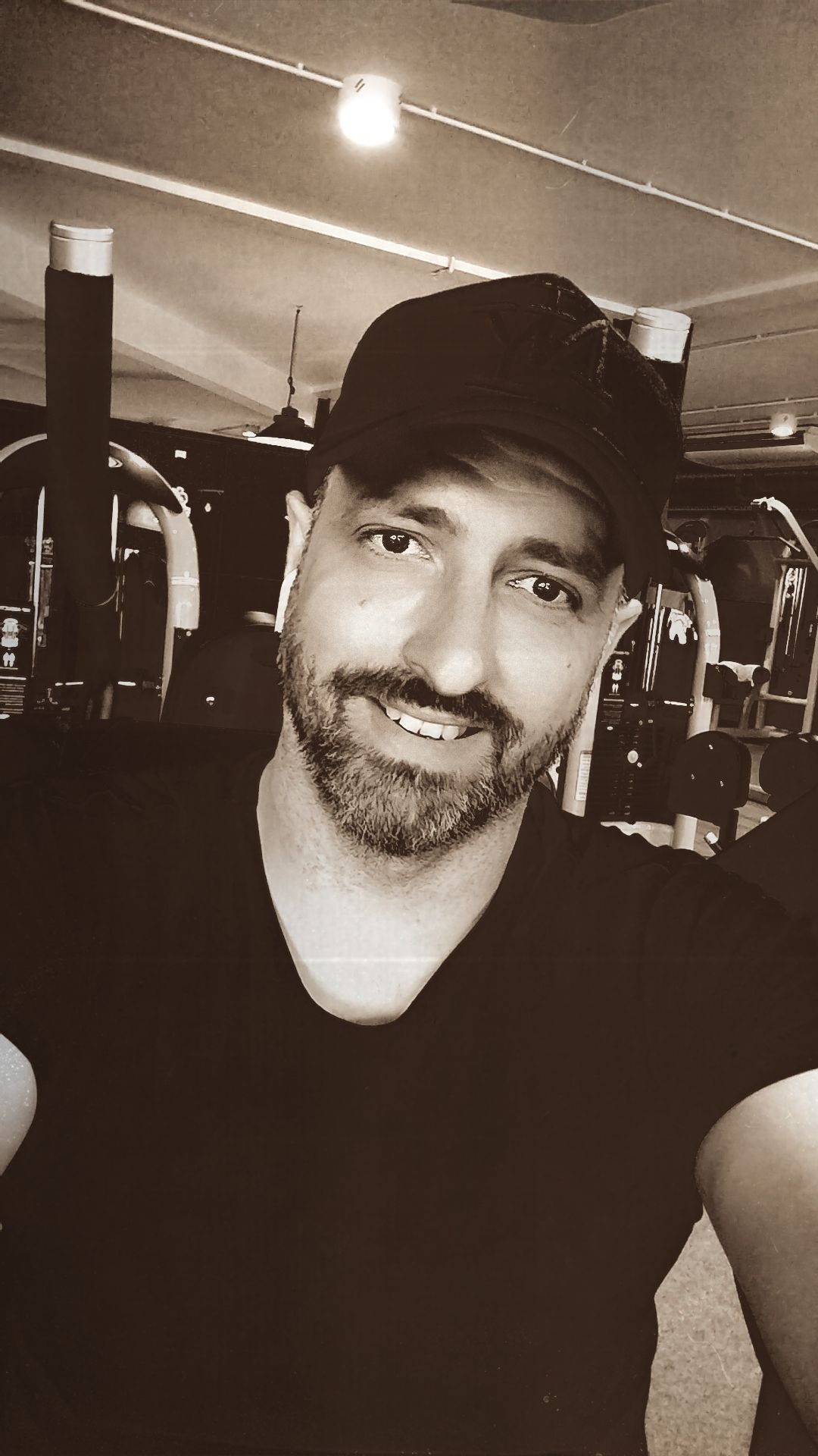Profil de Yordan, 39 ans, Boite gay à Risch