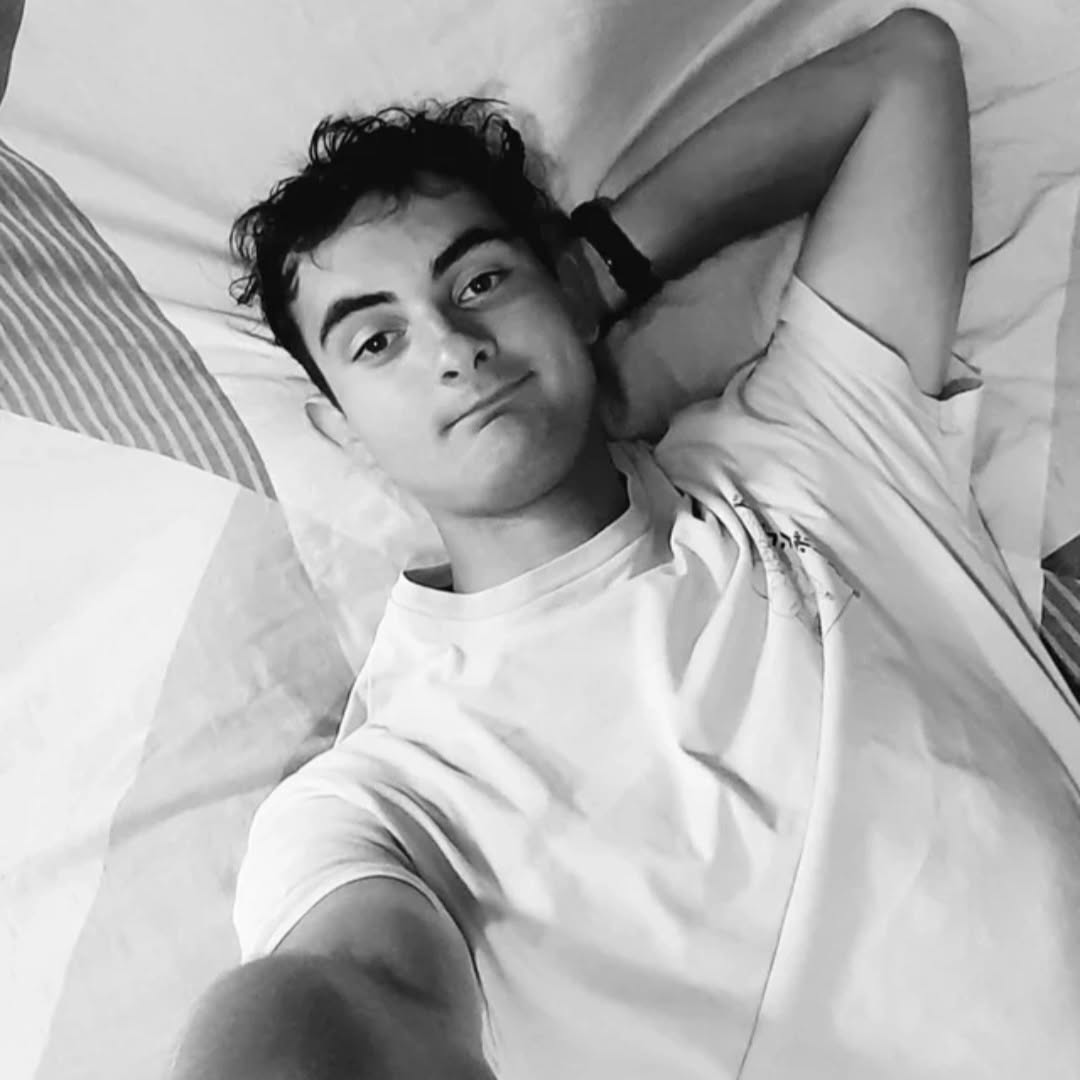 Profil de Iliam, 18 ans, Boite gay à Olten