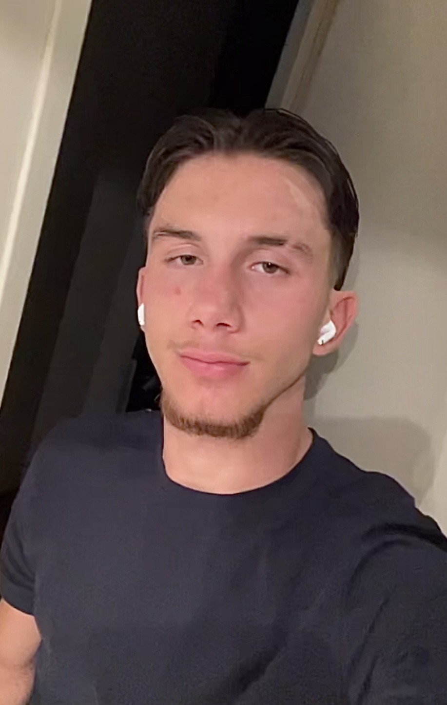 Profil de Natys, 20 ans, Boite gay à Verdabbio