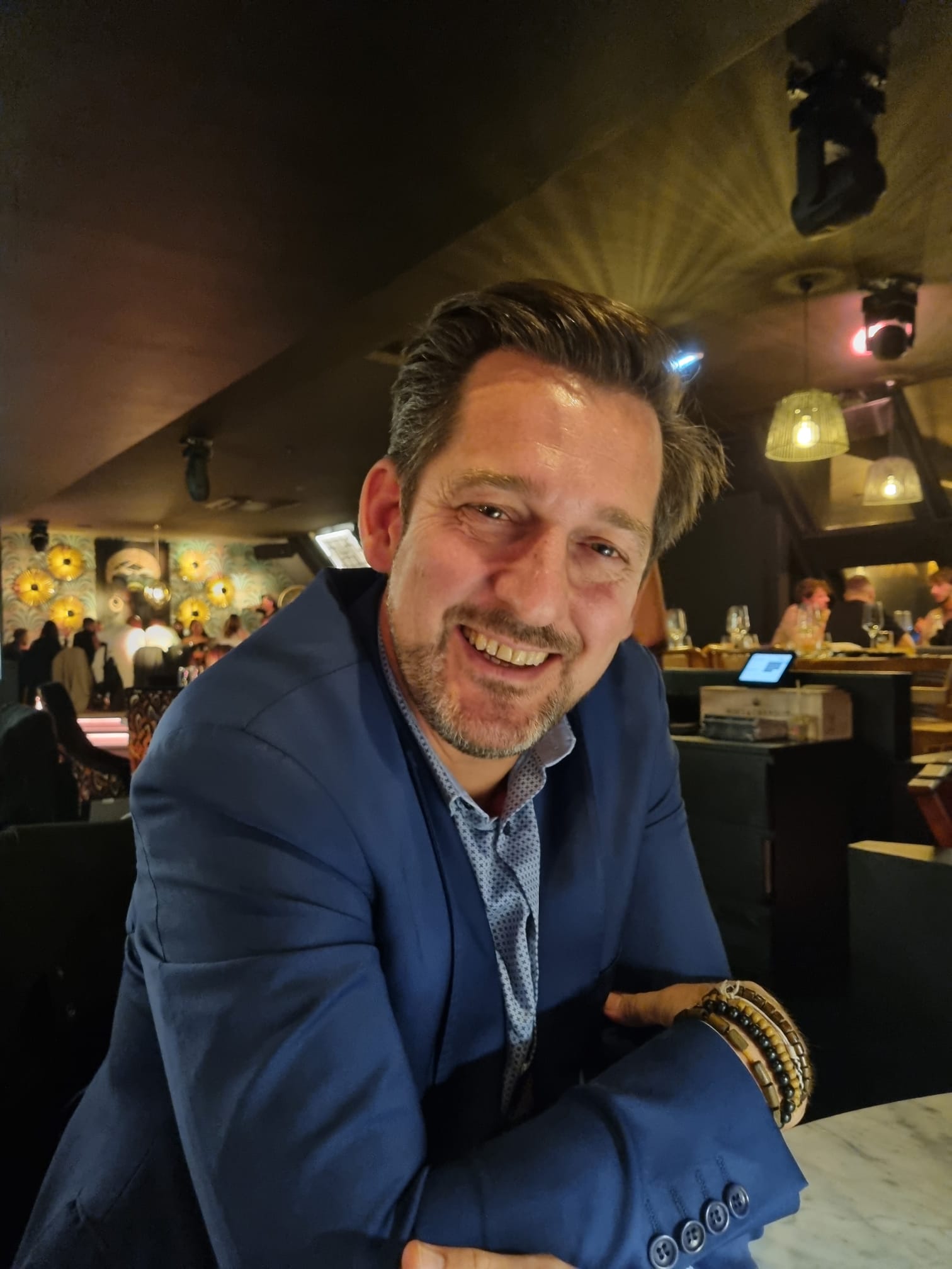 Profil de Lhacene, 49 ans, Boite gay à Sarreyer