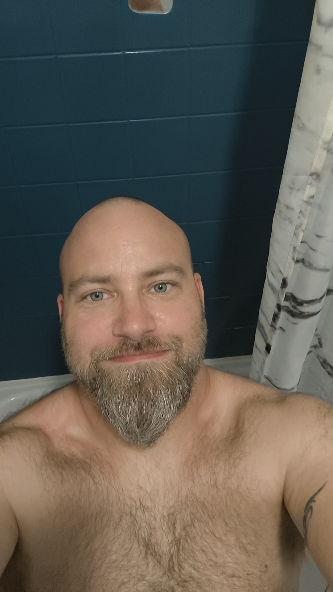 Profil de Muhammad, 45 ans, Boite gay à Choëx
