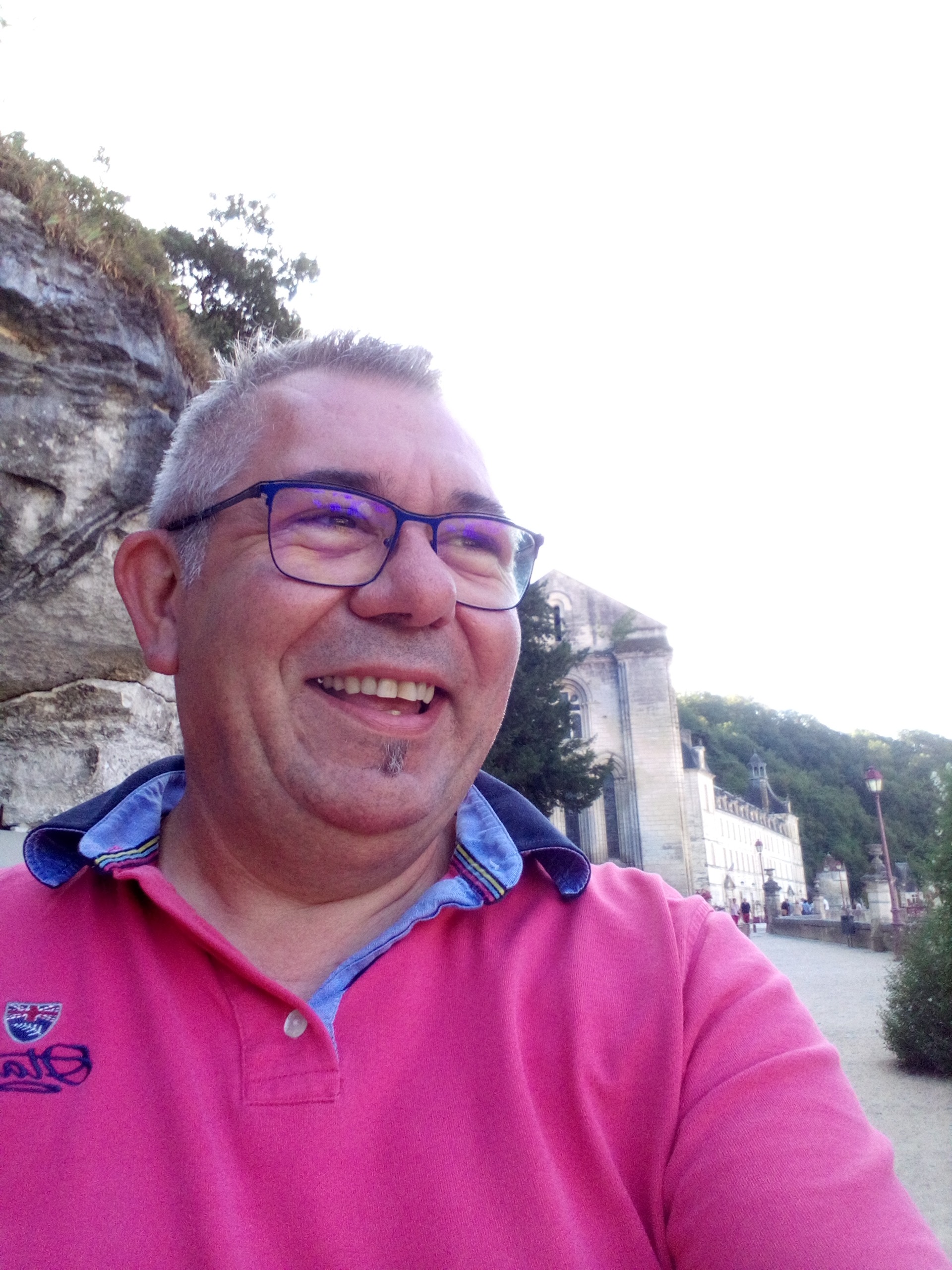 Profil de Yao, 55 ans, Boite gay à Donat