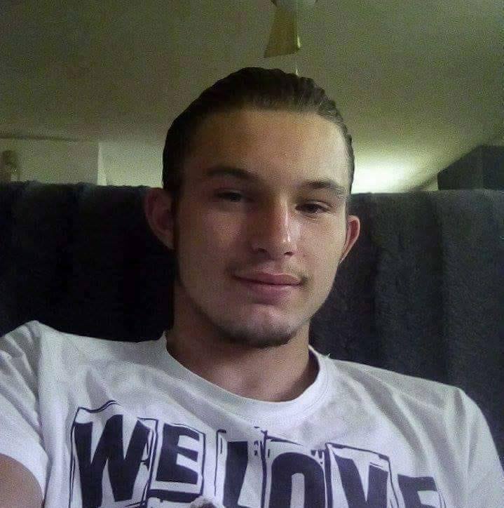 Profil de Messaoud, 26 ans, Boite gay à Avenches