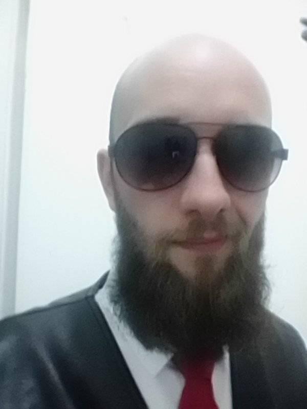 Profil de Mikaël, 30 ans, Boite gay à Sergey