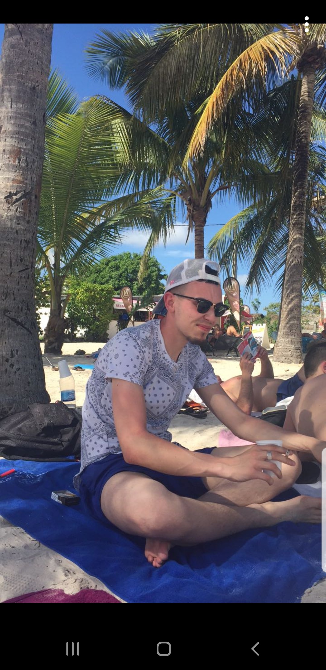 Profil de Indiana, 30 ans, Boite gay à Rossa