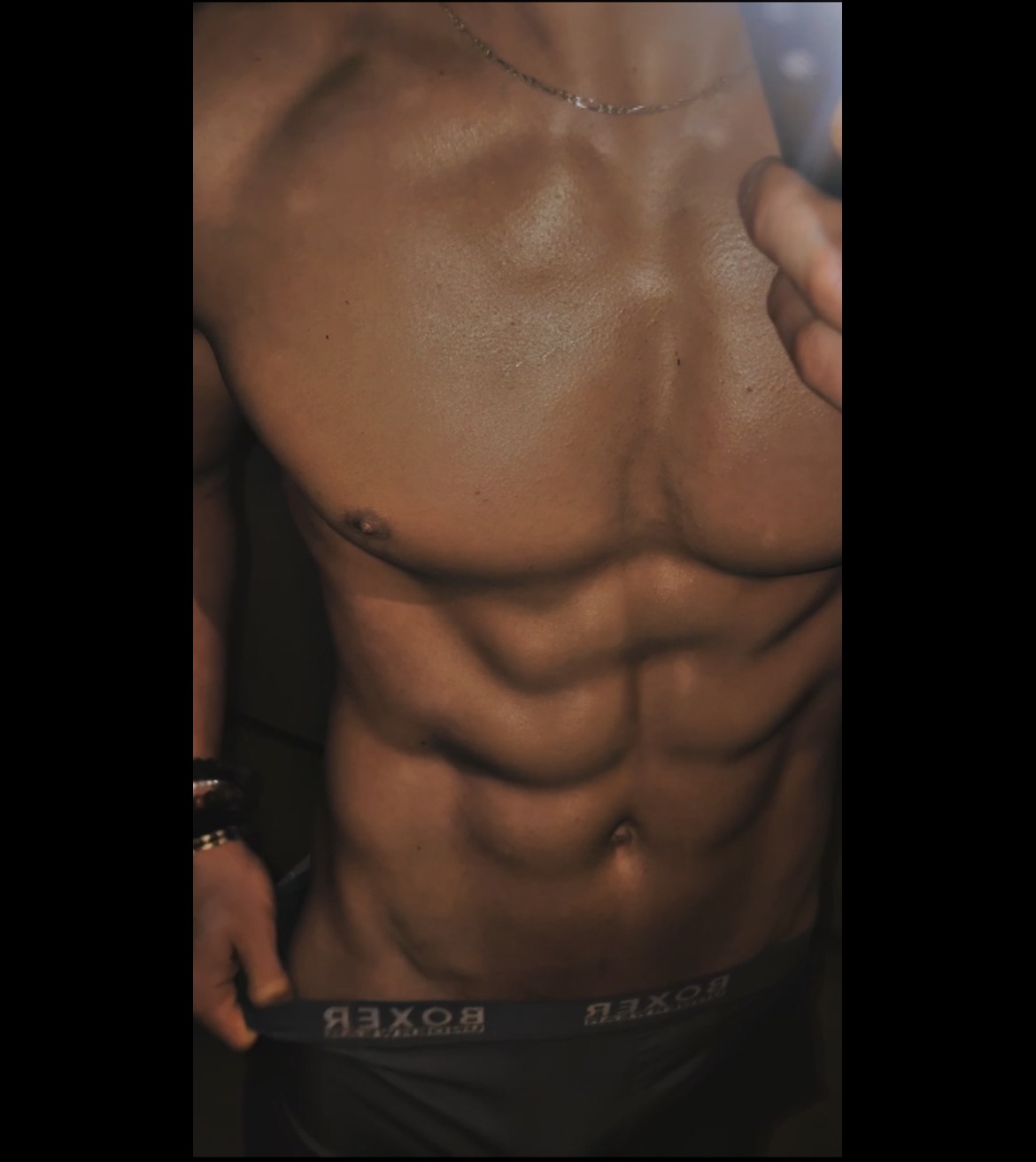 Profil de Anousack, 24 ans, Boite gay à Sierre