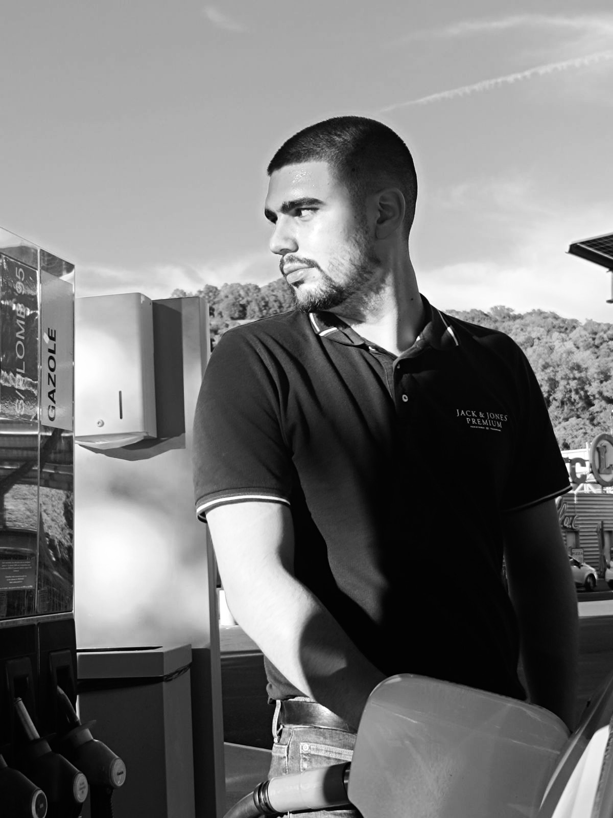 Profil de Abdelali, 22 ans, Boite gay à Malix