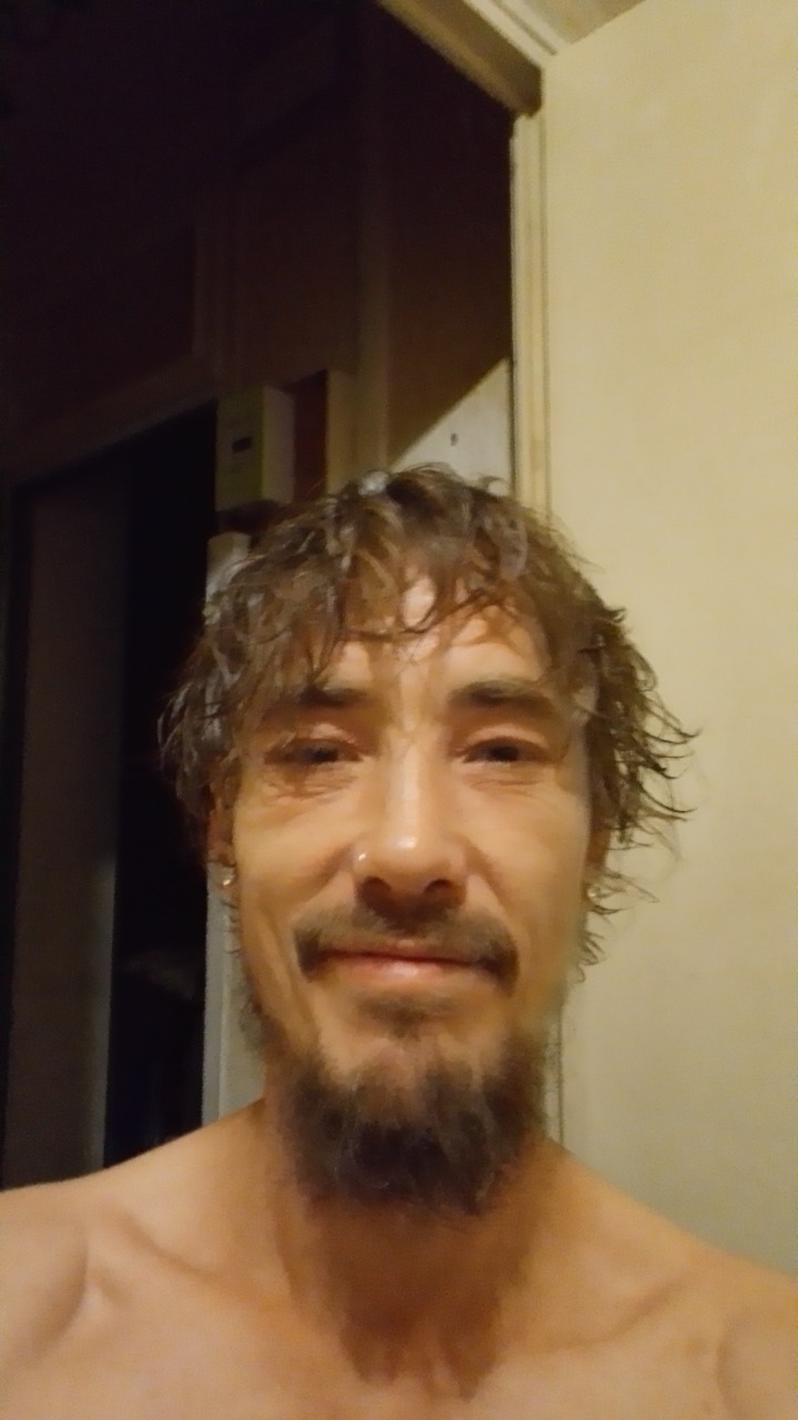Profil de Akin, 39 ans, Boite gay à Camuns