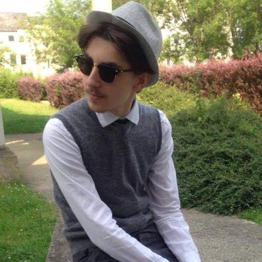 Profil de Abdrahmane, 28 ans, Boite gay à Dully