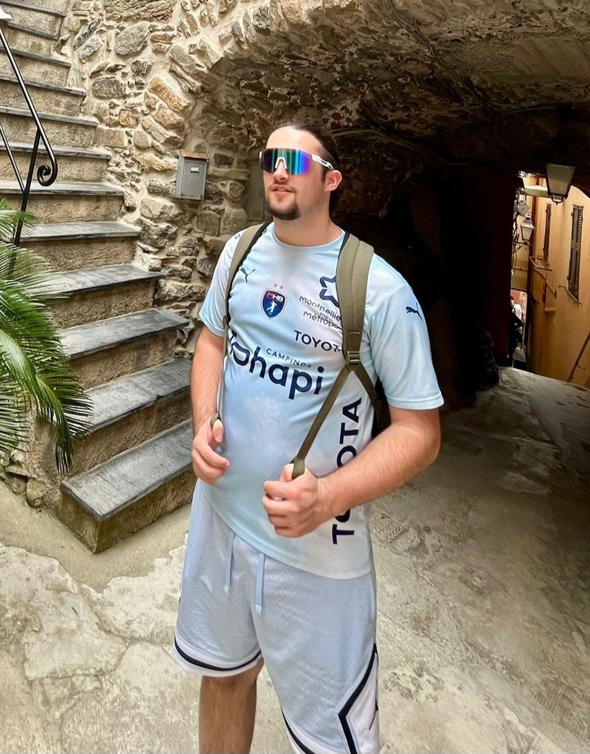 Profil de Massy, 21 ans, Boite gay à Riein