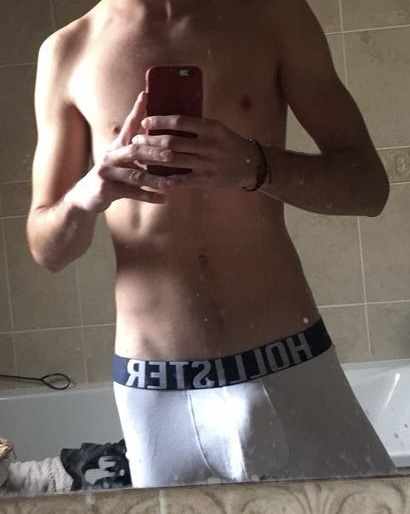 Profil de Ilyasse, 27 ans, Boite gay à Dompierre VD