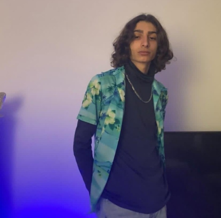 Profil de Schneider, 24 ans, Boite gay à Worben