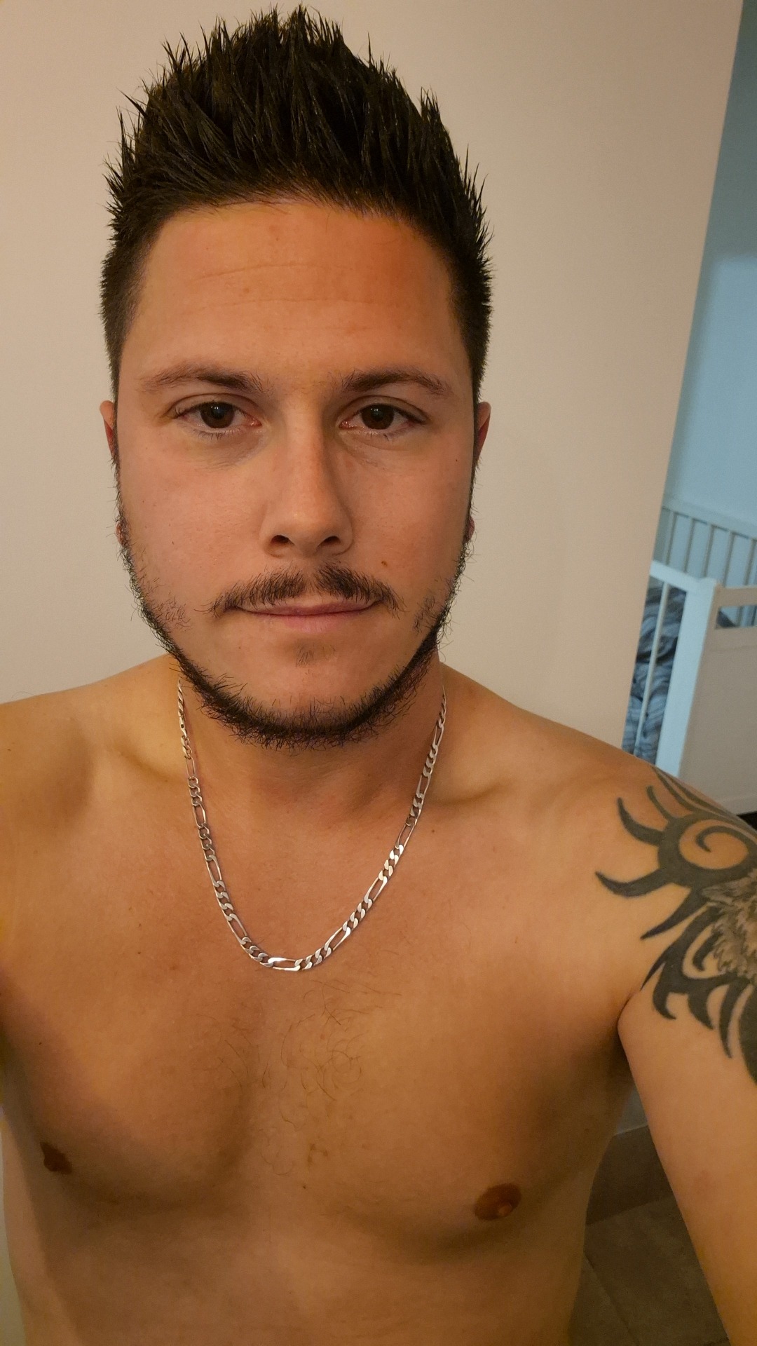 Profil de Expedit, 33 ans, Boite gay à Bettlach
