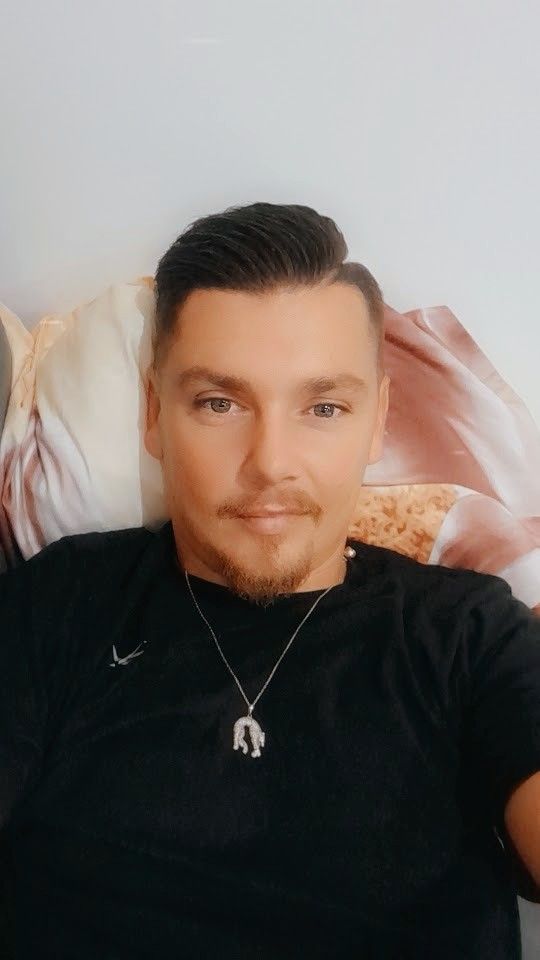 Profil de Anthime, 34 ans, Boite gay à Krattigen