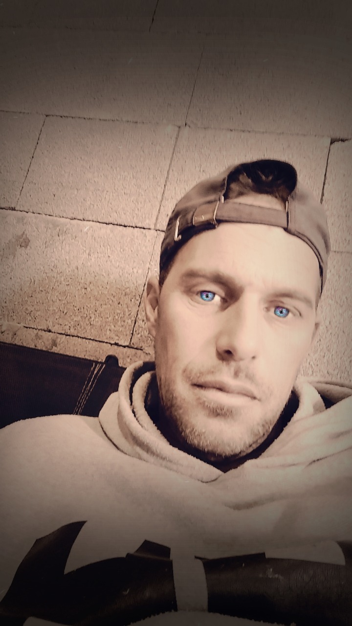 Profil de Médéric, 42 ans, Boite gay à Verdabbio