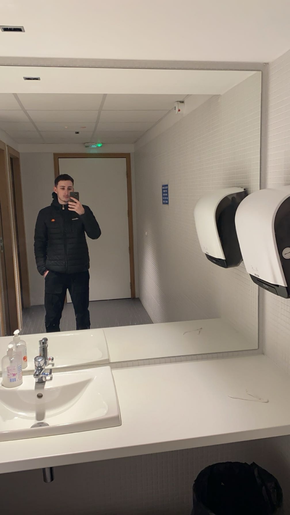Profil de Lidio, 20 ans, Boite gay à Fideris